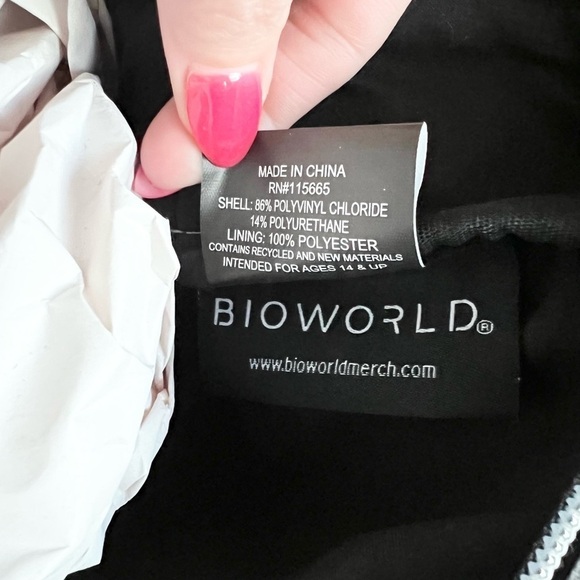 Bioworld Peanuts Snoopy and Woodstock Mini Backpack - Picture 6 of 6